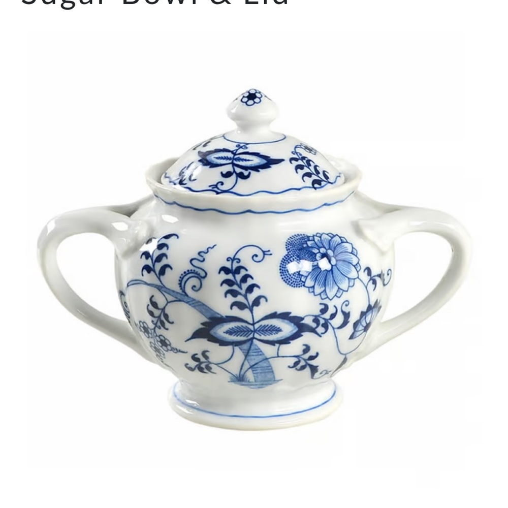 Blue Danube Japan Sugar Bowl with lid, Discontinued Pattern. Rare - Picture 2 of 3